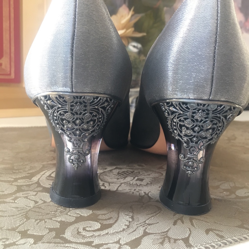 Salvatore Ferragamo silver satin pumps